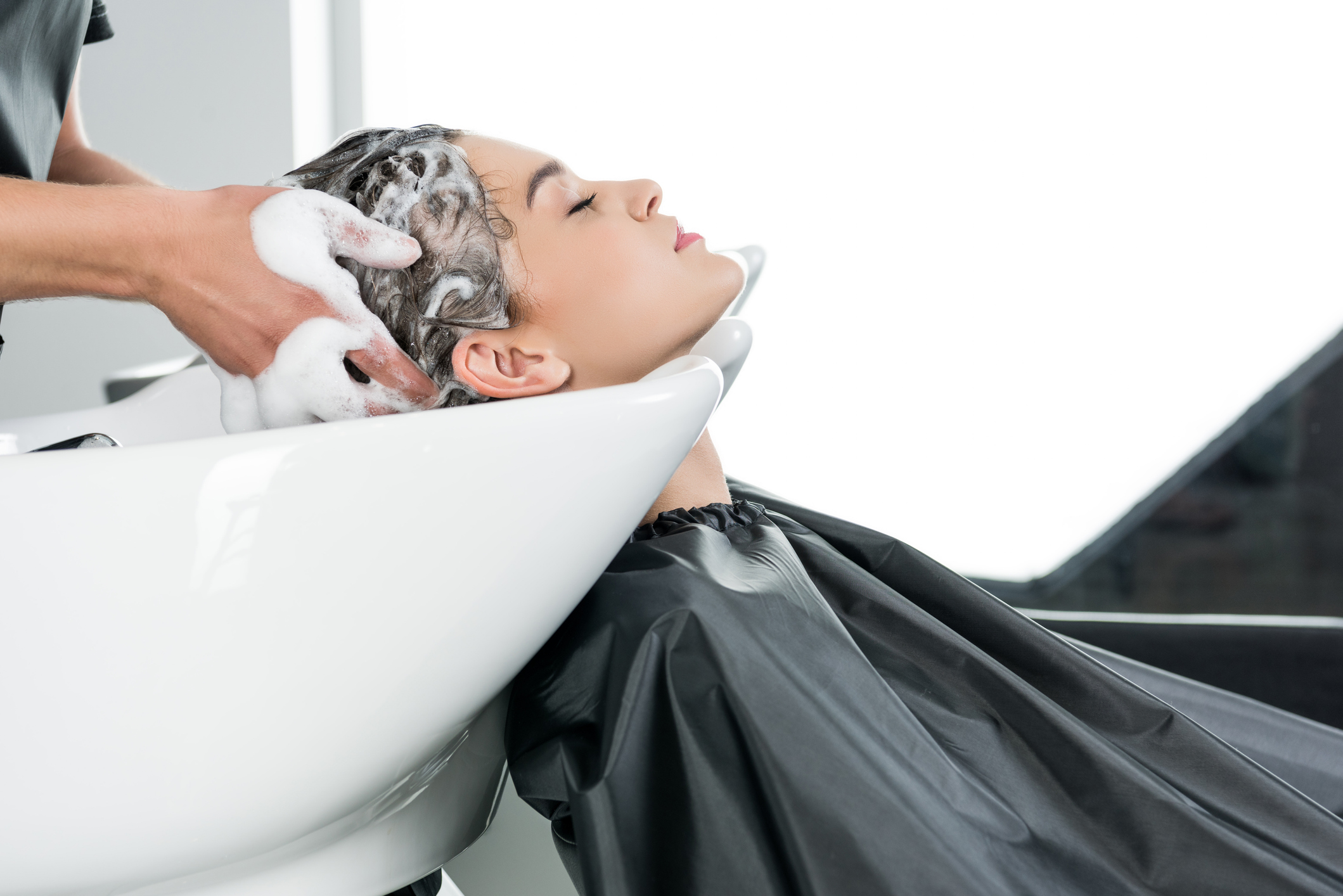 3. Salonprofessionelles Basisshampoonieren & Basispflege